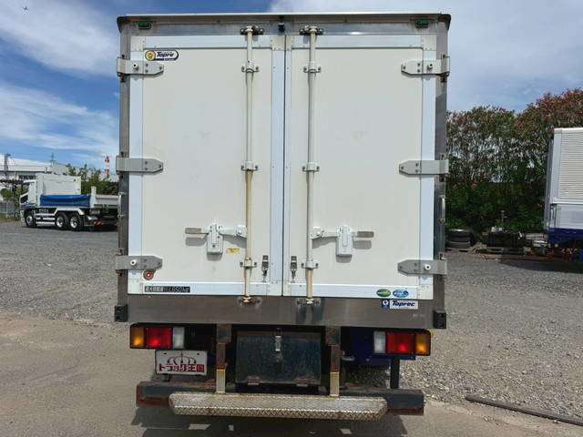 Isuzu Elf 9