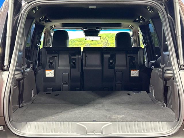 Toyota Land Cruiser 250 11
