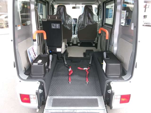 Suzuki Every 8