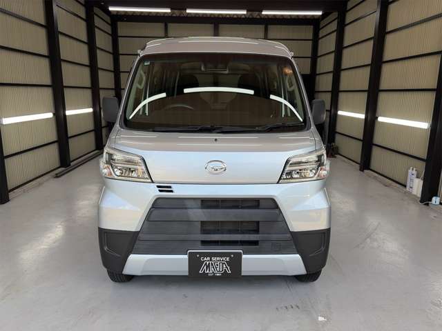 Daihatsu Hijet Cargo 5