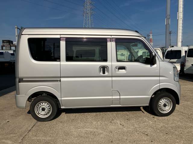 Mitsubishi Minicab Van 5