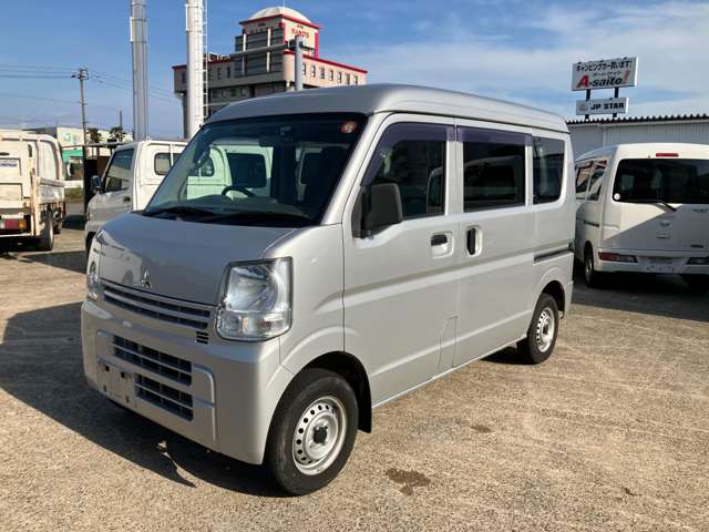Mitsubishi Minicab Van 10
