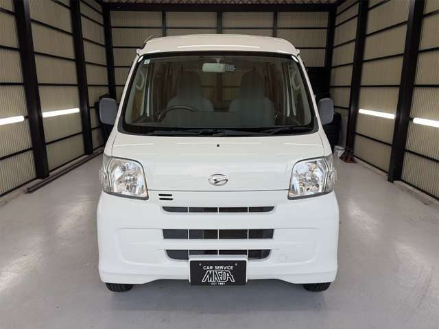 Daihatsu Hijet Cargo 6