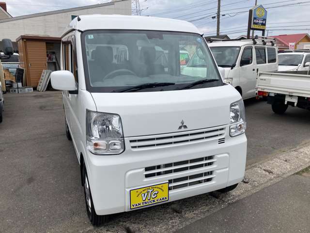 Mitsubishi Minicab Van 3