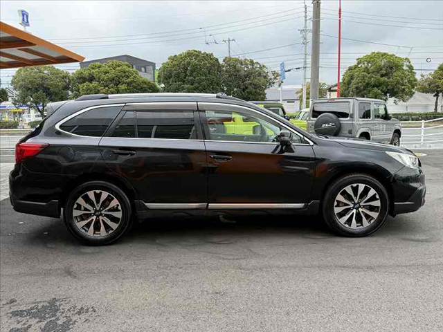 Subaru Legacy Outback 11