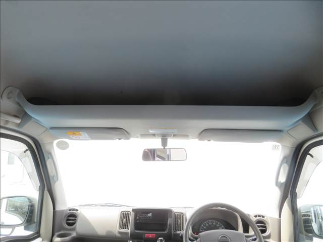 Nissan NV100 Clipper 4
