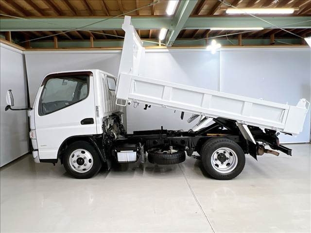 Mitsubishi Fuso Canter 8