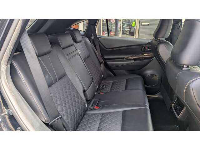 Toyota Harrier 12