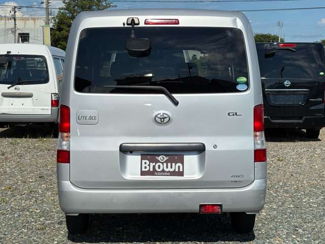 Toyota Light Ace Van 11