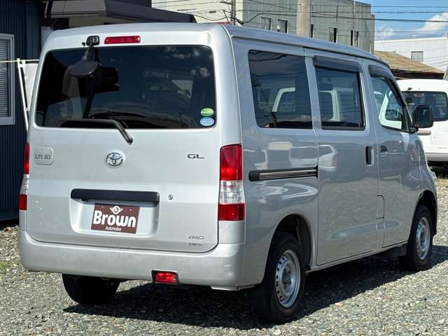 Toyota Light Ace Van 12