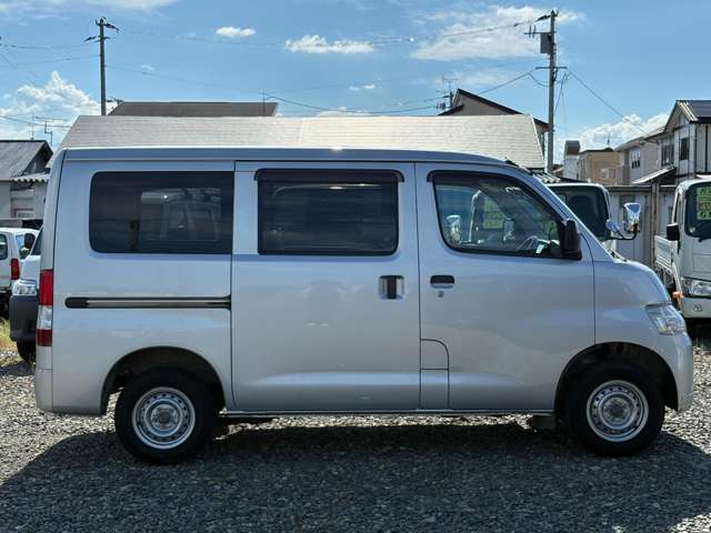 Toyota Light Ace Van 8