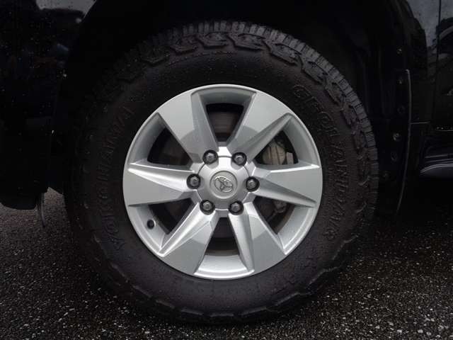 Toyota Land Cruiser Prado 7