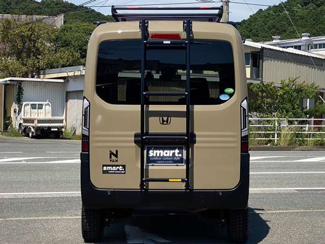 Honda N-VAN 8
