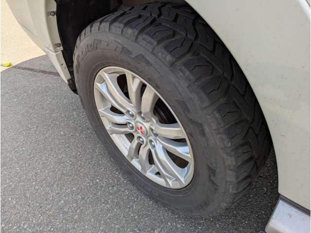 Mitsubishi Pajero 12