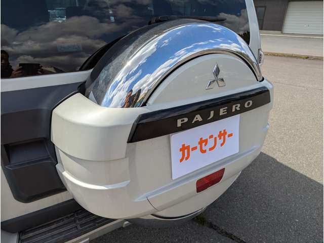 Mitsubishi Pajero 10