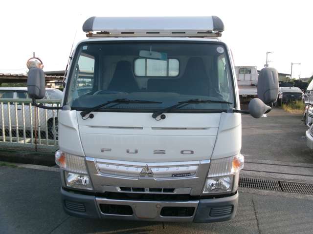 Mitsubishi Fuso Canter 2
