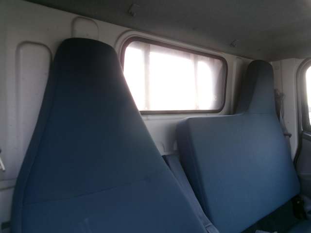 Mitsubishi Fuso Canter 8