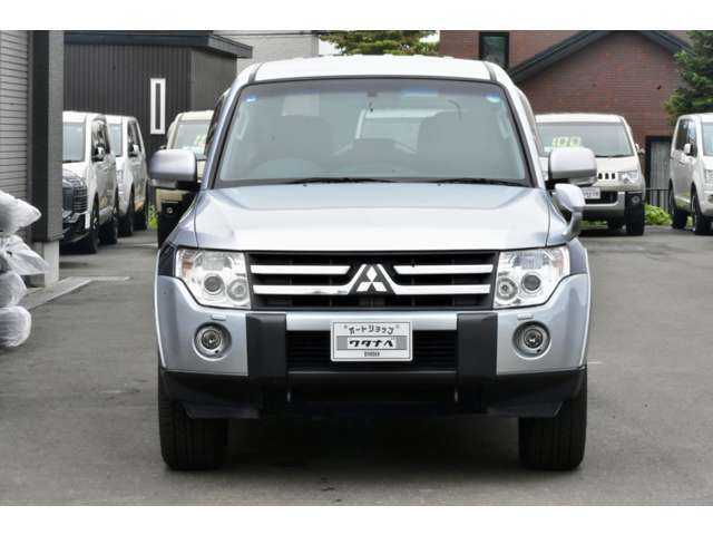 Mitsubishi Pajero 10