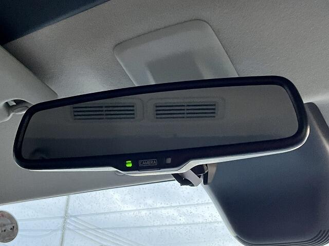 Mitsubishi Delica Mini 11