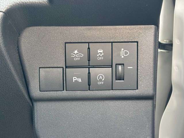 Toyota Pixis Van 10