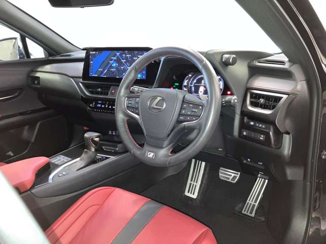 Lexus UX 4