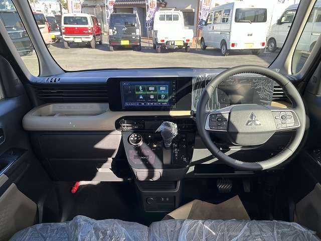 Mitsubishi Delica Mini 6