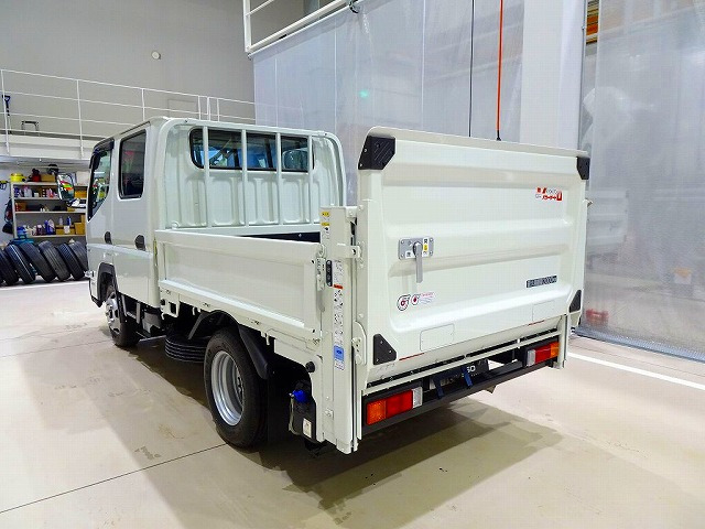 Mitsubishi Fuso Canter 12