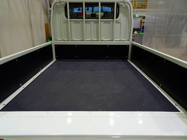 Mitsubishi Fuso Canter 7