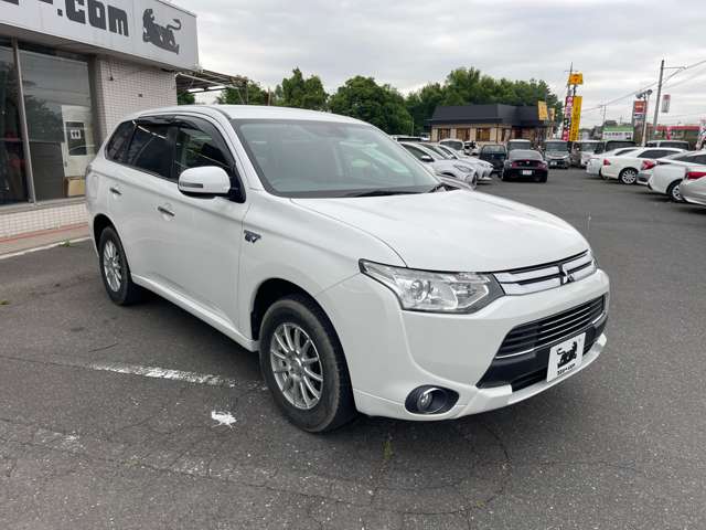 Mitsubishi Outlander PHEV 9