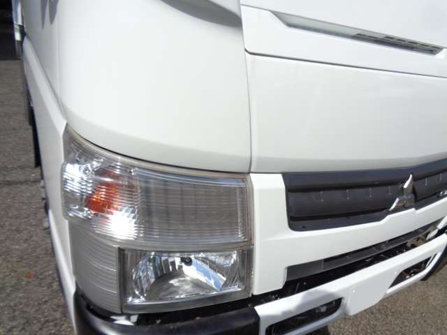 Mitsubishi Fuso Canter 7