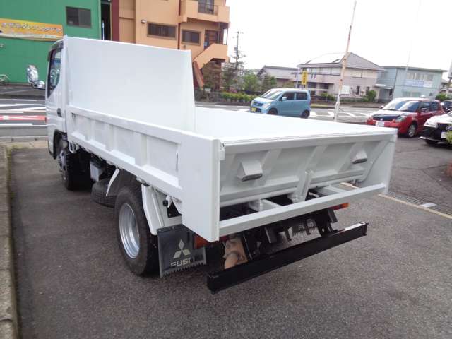 Mitsubishi Fuso Canter 9