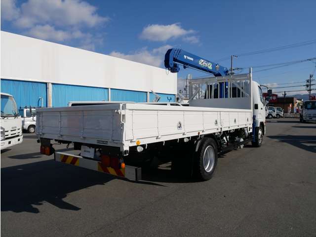 Mitsubishi Fuso Fighter 6