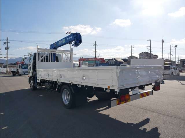 Mitsubishi Fuso Fighter 8