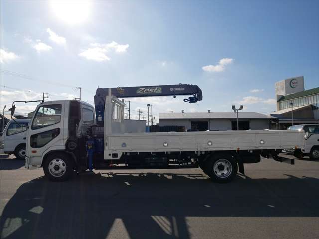 Mitsubishi Fuso Fighter 9
