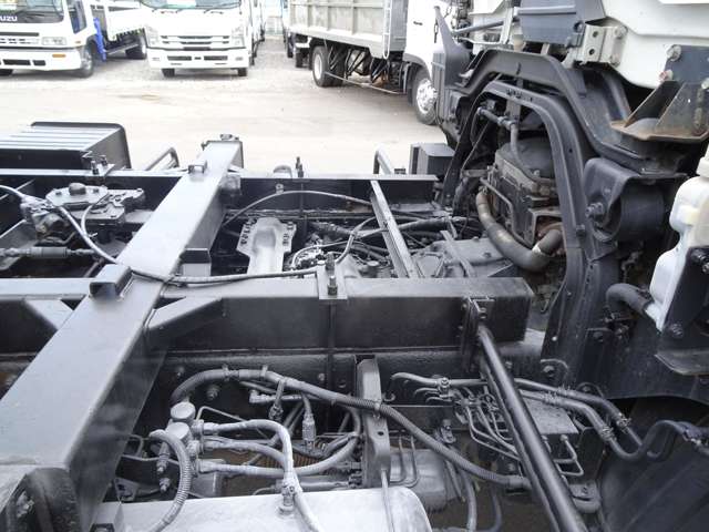 Mitsubishi Fuso Fighter 12