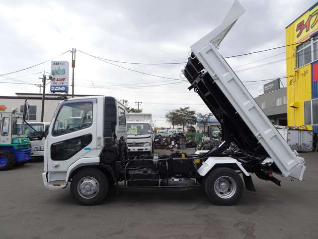 Mitsubishi Fuso Fighter 5
