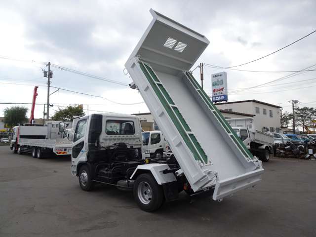 Mitsubishi Fuso Fighter 6