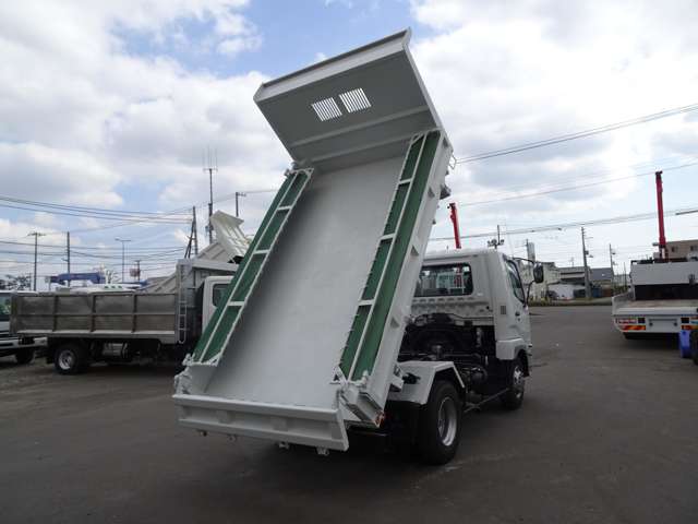 Mitsubishi Fuso Fighter 8