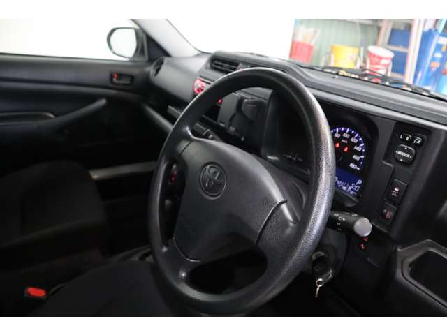Toyota Probox Van 11