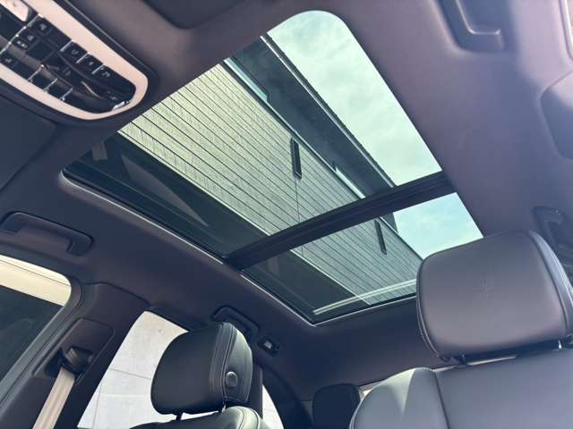 Porsche Macan 2
