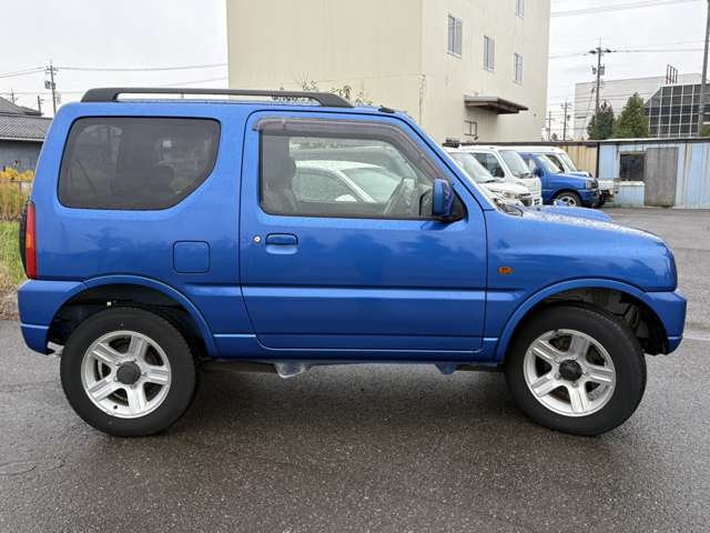 Mazda AZ-オフロード 6