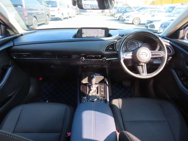 Mazda CX-30 4