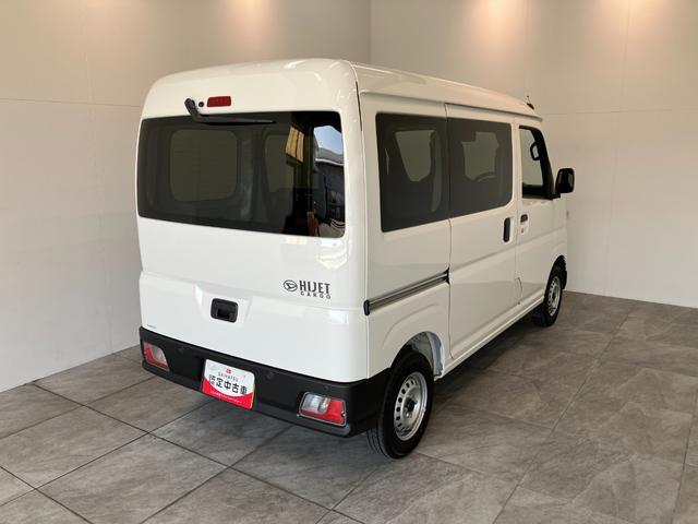 Daihatsu Hijet Cargo 3