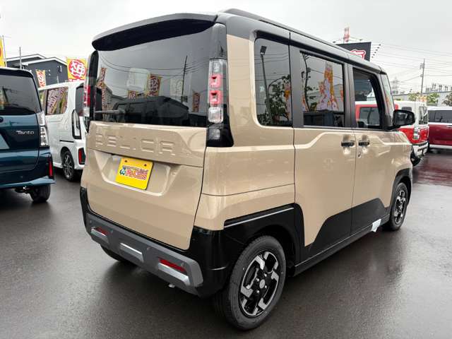 Mitsubishi Delica Mini 8