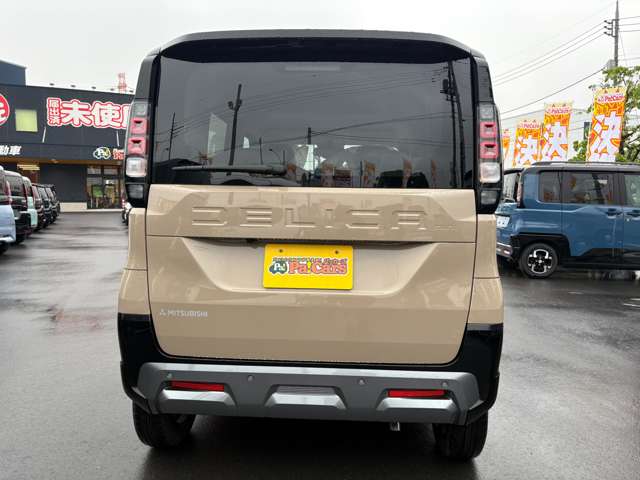 Mitsubishi Delica Mini 9