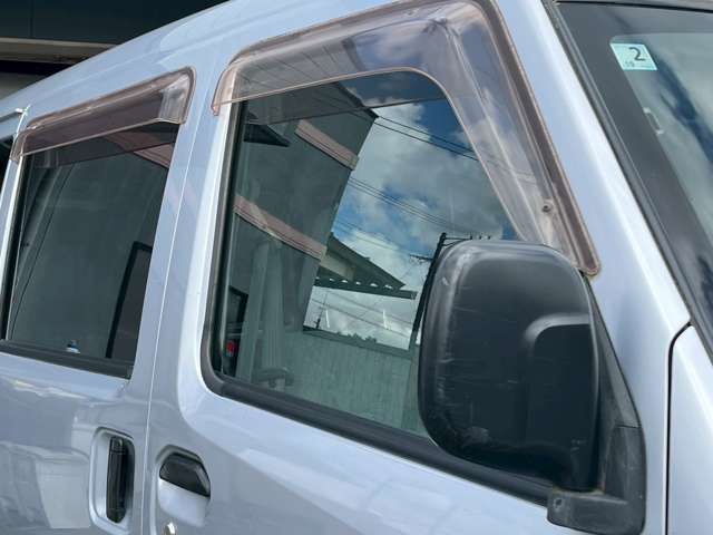Mitsubishi Minicab Van 12