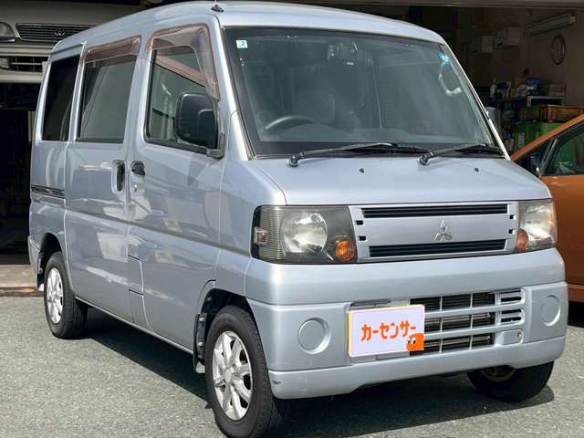 Mitsubishi Minicab Van 6