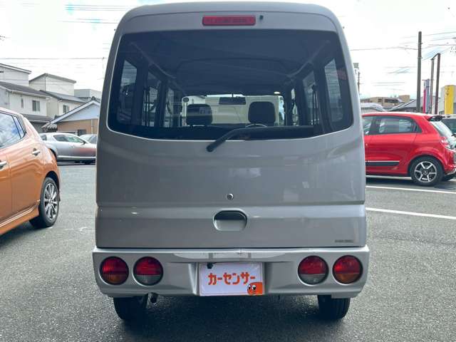 Mitsubishi Minicab Van 8