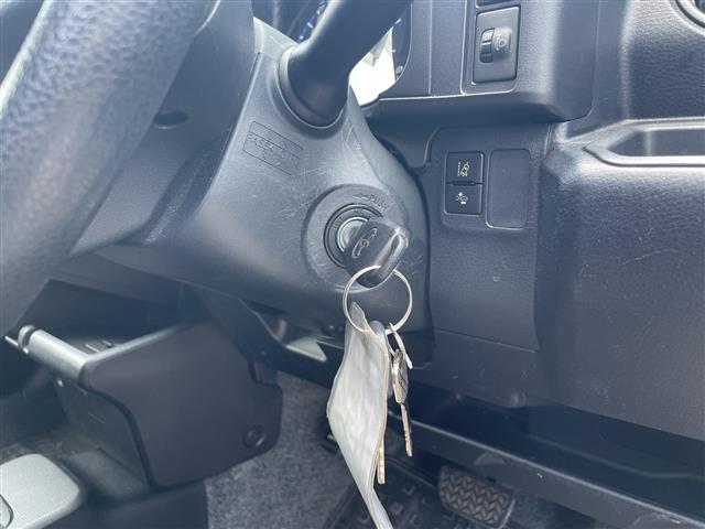 Toyota Succeed Van 10