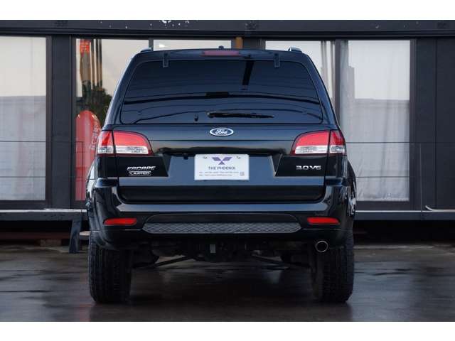 Ford エスケープ 6